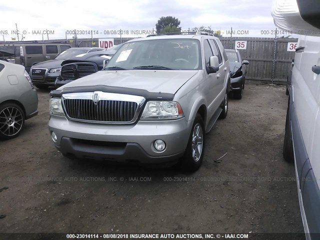 5LMEU88H94ZJ49844 - 2004 LINCOLN AVIATOR 银色 照片 2