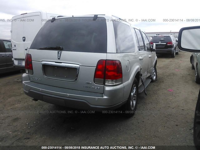 5LMEU88H94ZJ49844 - 2004 LINCOLN AVIATOR 银色 照片 4