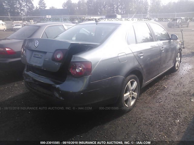 3VWRM71K68M131895 - 2008 VOLKSWAGEN JETTA SE/SEL GRAY photo 4