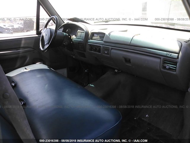 1FTHF26H0SLB86571 - 1995 FORD F250 WHITE photo 5