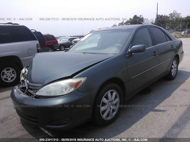 JTDBF30K920006781 - 2002 TOYOTA CAMRY LE/XLE/SE GREEN photo 2