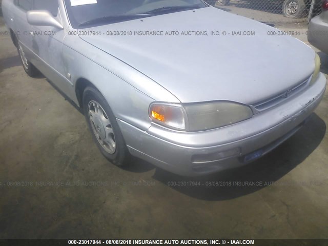 JT2GK13EXS0098651 - 1995 TOYOTA CAMRY XLE SILVER photo 6