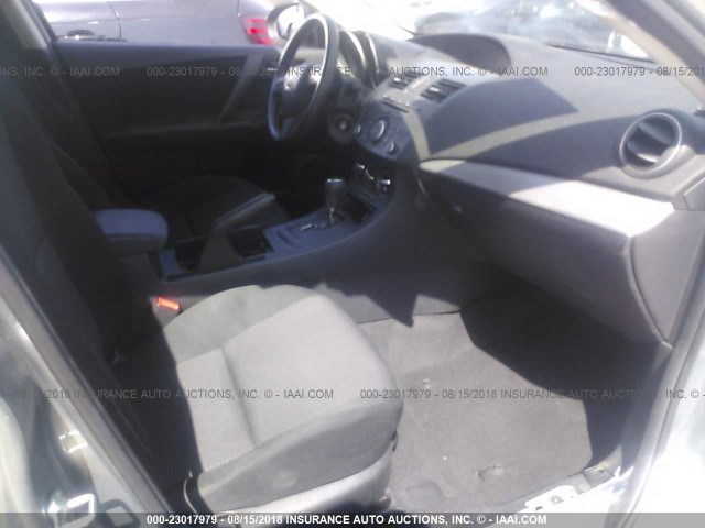 JM1BL1UPXD1852689 - 2013 MAZDA 3 I GRAY photo 5