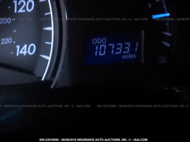 4T1BF1FKXCU148025 - 2012 TOYOTA CAMRY SE/LE/XLE 银色 照片 7