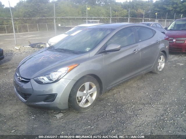 5NPDH4AE2DH302555 - 2013 HYUNDAI ELANTRA GLS/LIMITED GRAY photo 2