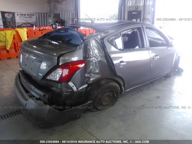 3N1CN7AP4CL836875 - 2012 NISSAN VERSA S/SV/SL GRAY photo 4