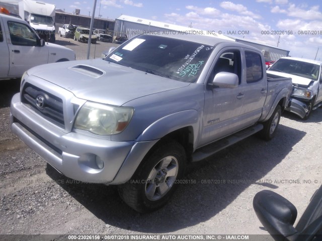 5TEKU72N36Z156590 - 2006 TOYOTA TACOMA DBL CAB PRERUNNER LNG BED SILVER photo 2