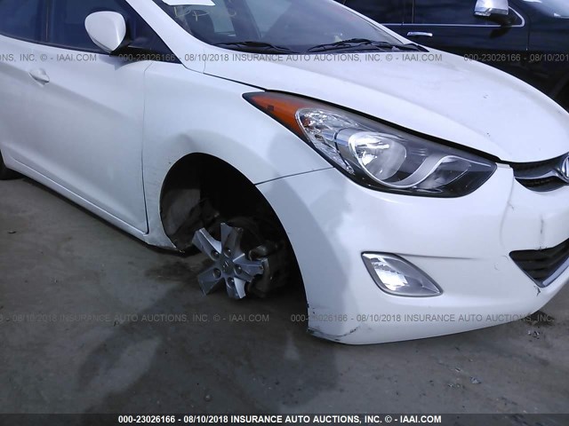 5NPDH4AE4DH283801 - 2013 HYUNDAI ELANTRA GLS/LIMITED WHITE photo 6