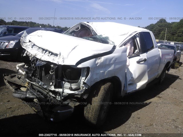 5TFRW5F19HX213423 - 2017 TOYOTA TUNDRA DOUBLE CAB SR/SR5 WHITE photo 2