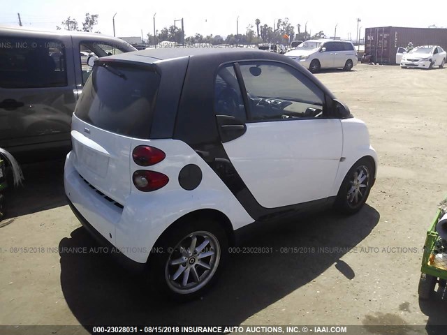 WMEEJ31X19K272771 - 2009 SMART FORTWO PURE/PASSION WHITE photo 4