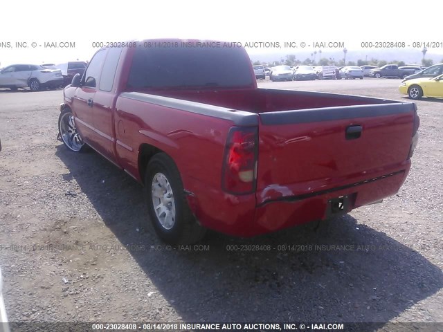 2GCEC19T241127522 - 2004 CHEVROLET SILVERADO C1500 RED photo 3