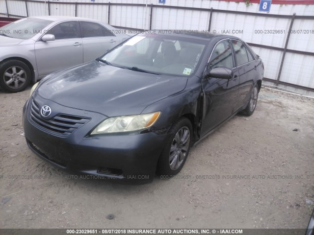 4T1BK46K29U585247 - 2009 TOYOTA CAMRY SE/LE/XLE GRAY photo 2