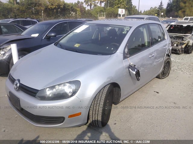 WVWDB7AJ5DW116583 - 2013 VOLKSWAGEN GOLF 银色 照片 2