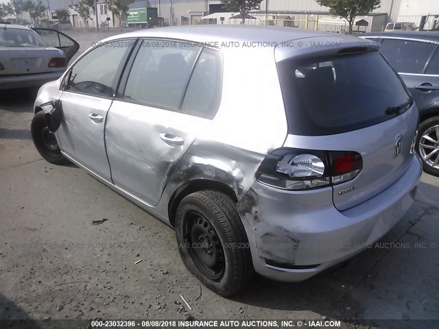 WVWDB7AJ5DW116583 - 2013 VOLKSWAGEN GOLF 银色 照片 3