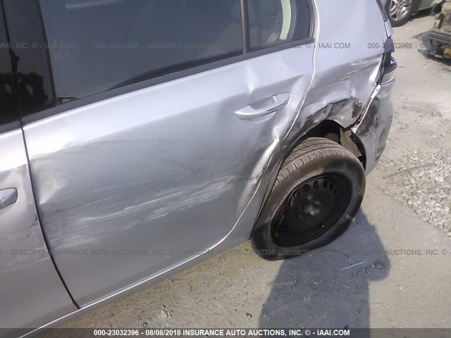 WVWDB7AJ5DW116583 - 2013 VOLKSWAGEN GOLF 银色 照片 6