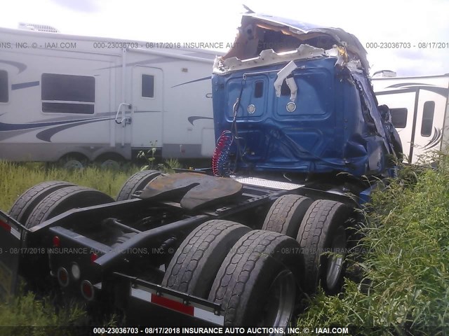 3AKJGLD50ESFH3389 - 2014 FREIGHTLINER CASCADIA 125  BLUE photo 4