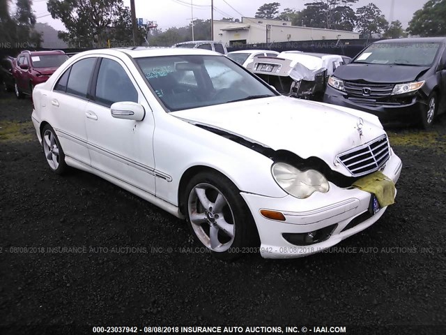 WDBRF40J75F687051 - 2005 MERCEDES-BENZ C 230K SPORT SEDAN WHITE photo 1