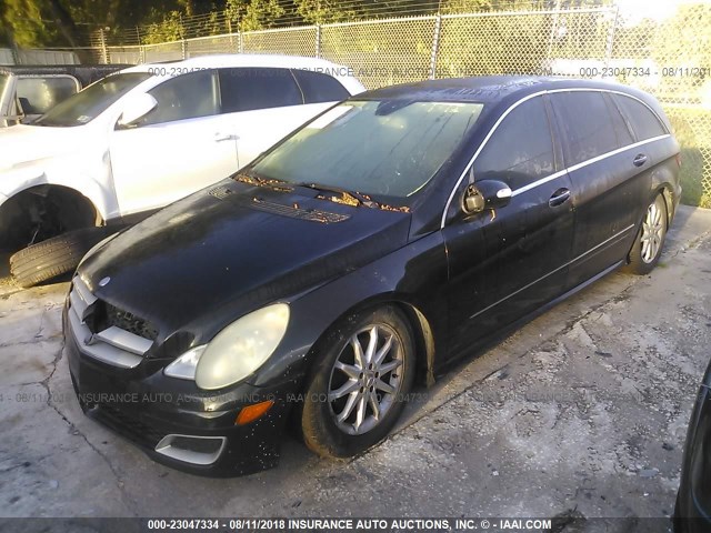 4JGCB65E86A001913 - 2006 MERCEDES-BENZ R 350 BLACK photo 2