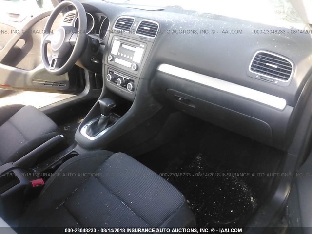 WVWDA9AJ0AW339544 - 2010 VOLKSWAGEN GOLF 黑色 照片 5