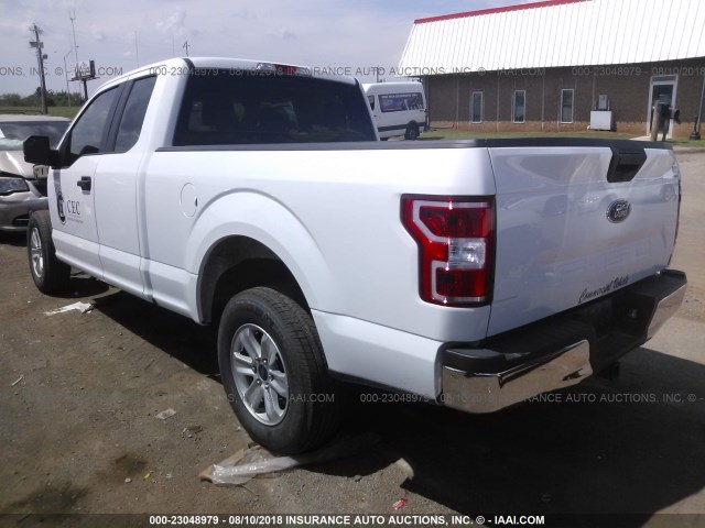 1FTEX1C50JKC22171 - 2018 FORD F150 SUPER CAB WHITE photo 3