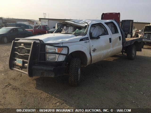 1FT8W3BT2CED17358 - 2012 FORD F350 4X4 CREWCAB SUPER DUTY WHITE photo 2