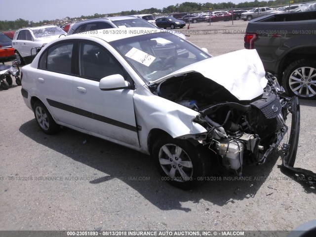 KNADE123686355681 - 2008 KIA RIO LX/SX WHITE photo 1