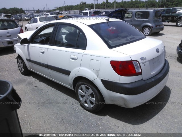 KNADE123686355681 - 2008 KIA RIO LX/SX WHITE photo 3