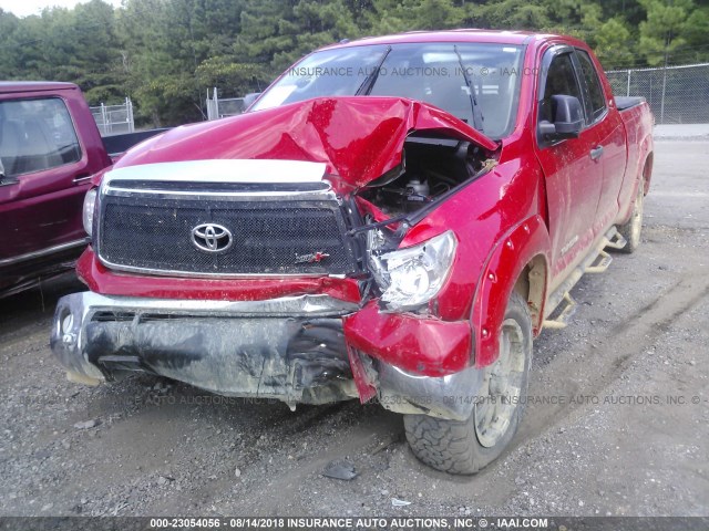 5TFUW5F18DX308592 - 2013 TOYOTA TUNDRA DOUBLE CAB SR5 RED photo 6