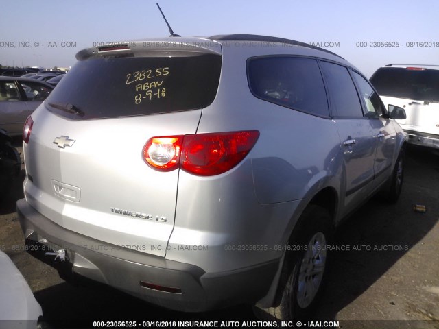 1GNLREED5AJ225576 - 2010 CHEVROLET TRAVERSE LS SILVER photo 4