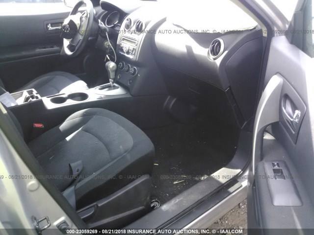 JN8AS5MV1DW609722 - 2013 NISSAN ROGUE S/SV SILVER photo 5