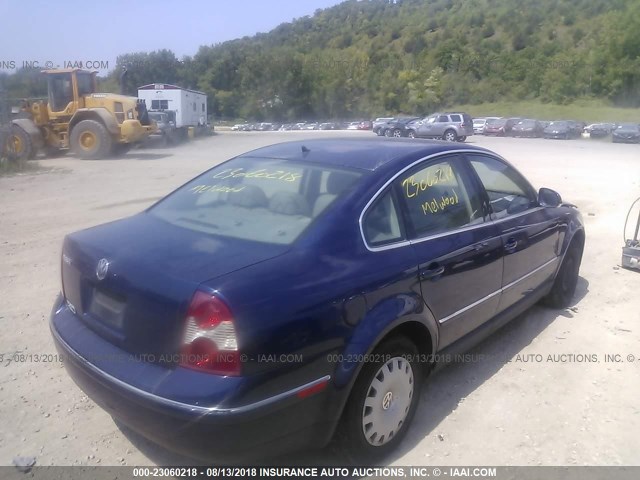 WVWMD63B14P246204 - 2004 VOLKSWAGEN PASSAT GL BLUE photo 4