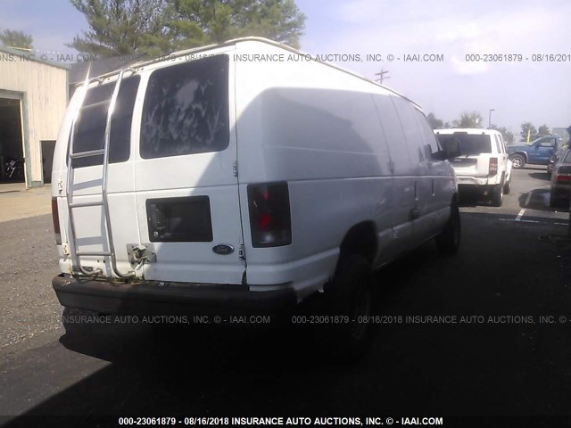 1FTRE14W06HA01740 - 2006 FORD ECONOLINE E150 VAN WHITE photo 4