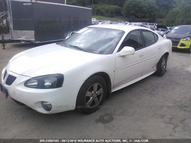 2G2WP552X71207916 - 2007 PONTIAC GRAND PRIX WHITE photo 2