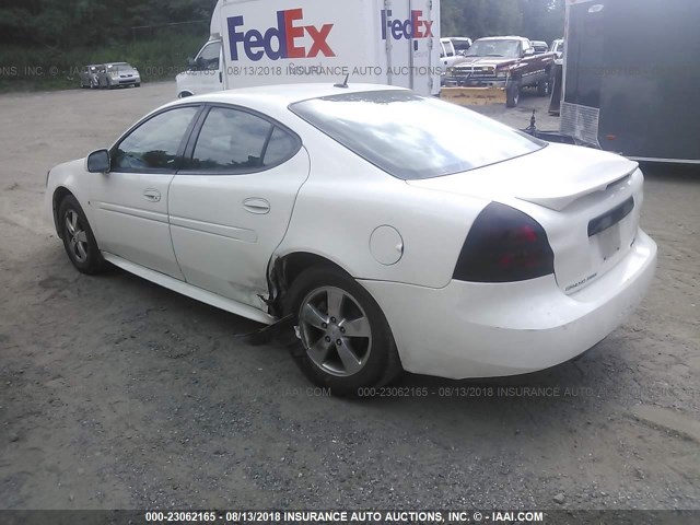 2G2WP552X71207916 - 2007 PONTIAC GRAND PRIX WHITE photo 3