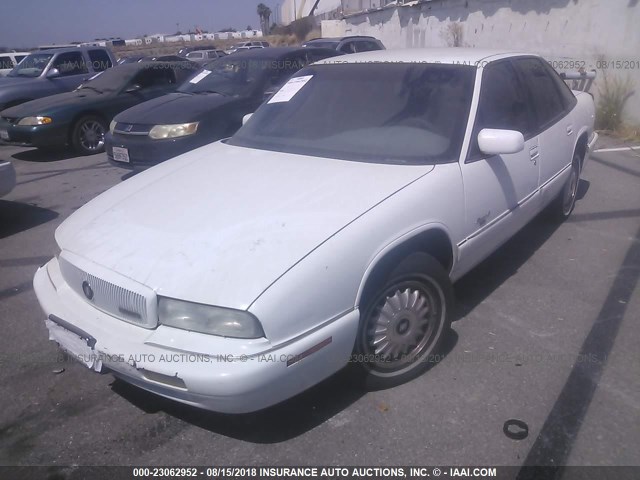 2G4WB52L9S1430167 - 1995 BUICK REGAL CUSTOM WHITE photo 2