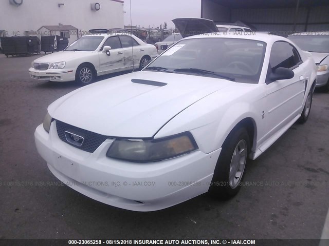1FAFP40441F134434 - 2001 FORD MUSTANG WHITE photo 2