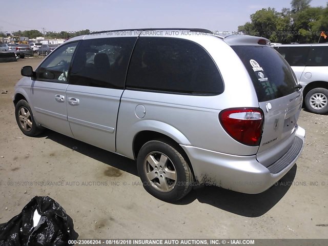 2D4GP44L36R898715 - 2006 DODGE GRAND CARAVAN SXT SILVER photo 3