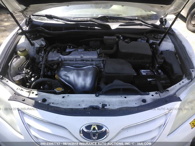 4T4BF3EK5BR148807 - 2011 TOYOTA CAMRY SE/LE/XLE WHITE photo 10