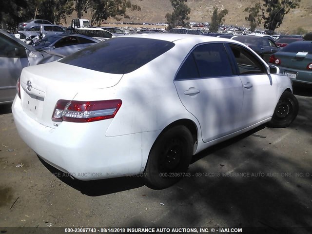 4T4BF3EK5BR148807 - 2011 TOYOTA CAMRY SE/LE/XLE WHITE photo 4
