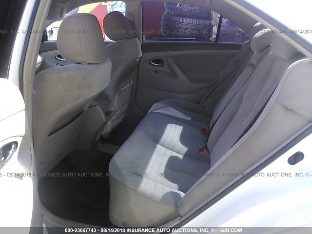 4T4BF3EK5BR148807 - 2011 TOYOTA CAMRY SE/LE/XLE WHITE photo 8