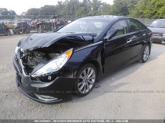 5NPEC4AB9DH535910 - 2013 HYUNDAI SONATA SE/LIMITED BLACK photo 2