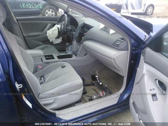 JTNBE46KX73005480 - 2007 TOYOTA CAMRY NEW GENERAT CE/LE/XLE/SE BLUE photo 5
