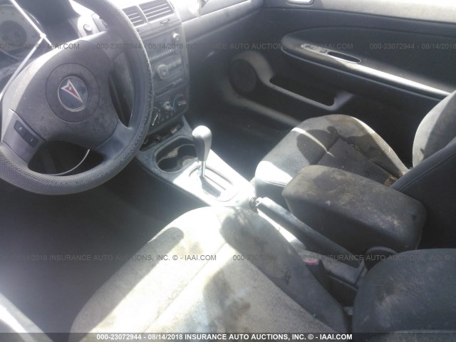 1G2AL15F477132988 - 2007 PONTIAC G5 WHITE photo 5