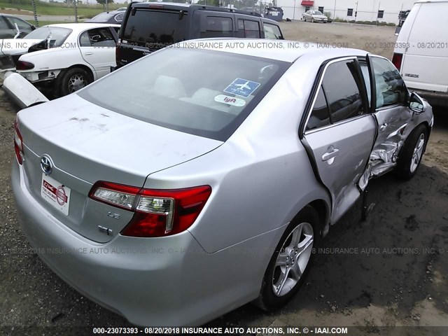 4T1BD1FK1DU079314 - 2013 TOYOTA CAMRY HYBRID/LE/XLE SILVER photo 4