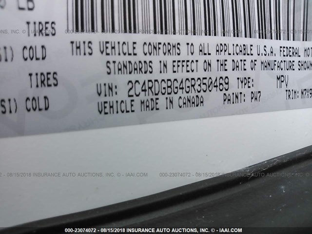 2C4RDGBG4GR350469 - 2016 DODGE GRAND CARAVAN SE WHITE photo 9