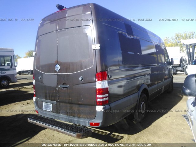 WDYPE8CC4D5746839 - 2013 FREIGHTLINER 2500 SPRINTER 2500 BROWN photo 4