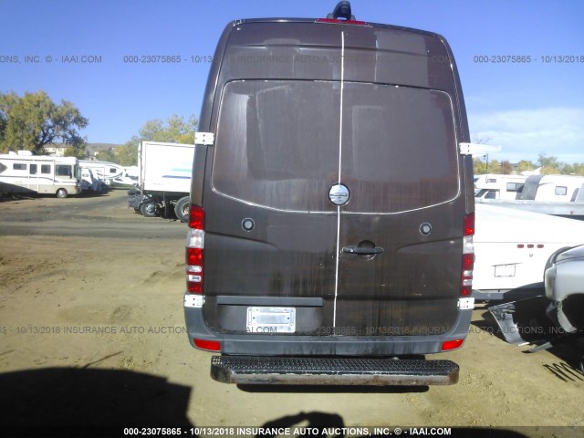 WDYPE8CC4D5746839 - 2013 FREIGHTLINER 2500 SPRINTER 2500 BROWN photo 8