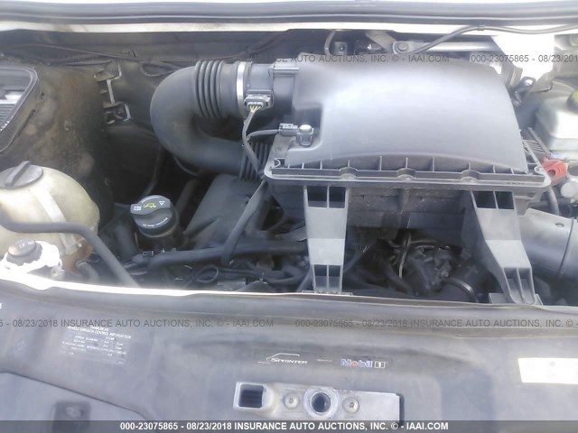 WDYPE8CC4D5746839 - 2013 FREIGHTLINER 2500 SPRINTER 2500 BROWN photo 9