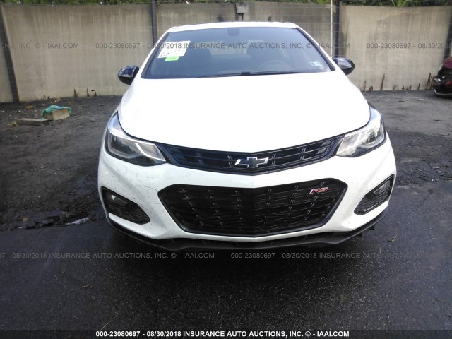 1G1BE5SM8J7165271 - 2018 CHEVROLET CRUZE LT WHITE photo 6