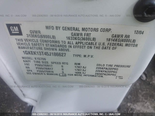 1GKEK13T45J186627 - 2005 GMC YUKON WHITE photo 9